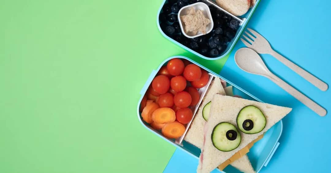 Jakie przekąski na podróż? Oto zdrowe i łatwe do zabrania opcje